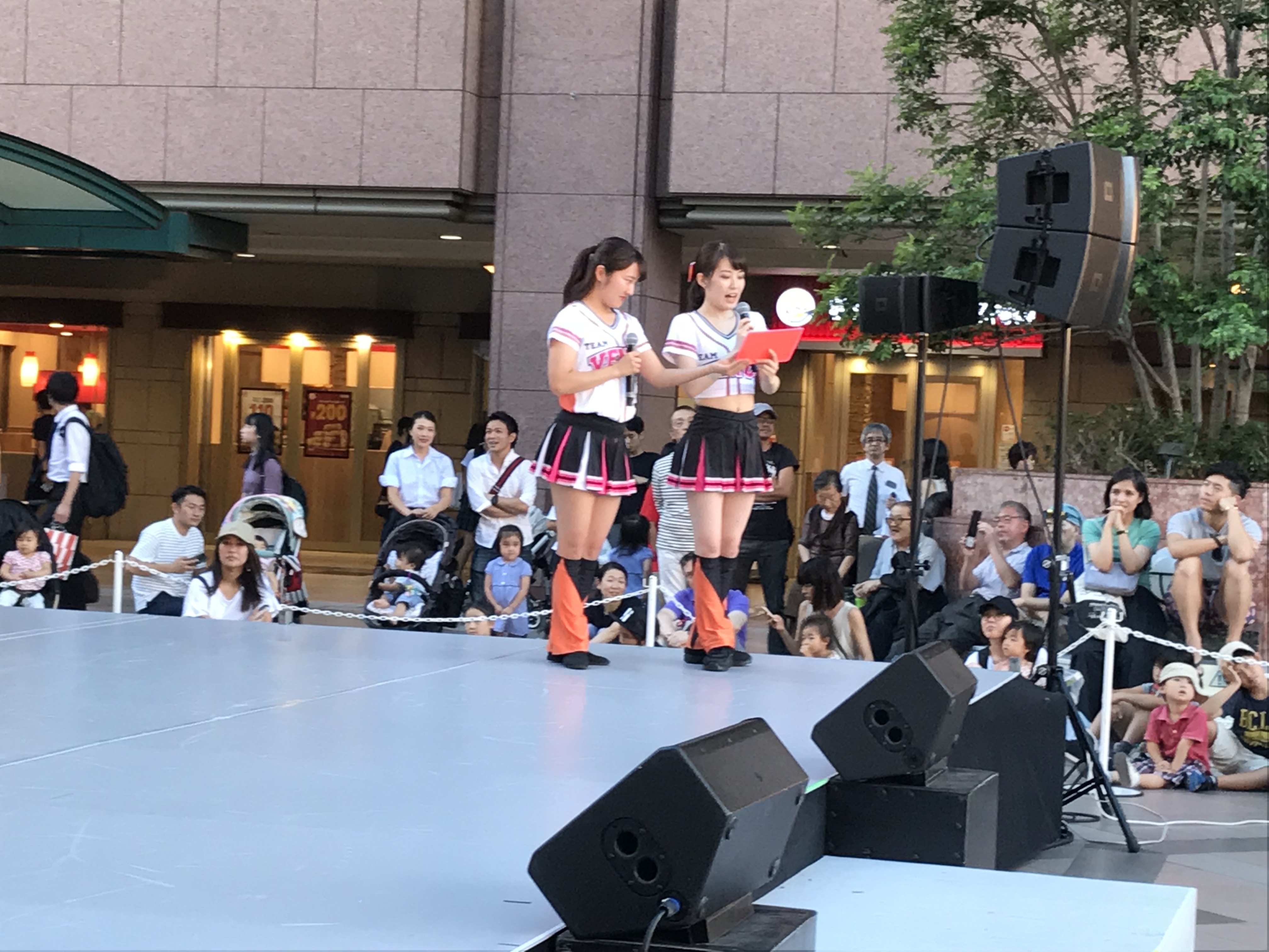 恵比寿文化祭でダンスを披露しました ヴィーナスダンススクール ジャイアンツ チームヴィーナス チアリーディング